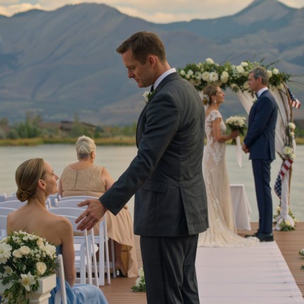 I Was Seated Behind A Pillar At My Sister’s Wedding While Everyone Acted Like I Wasn’t Really Family.